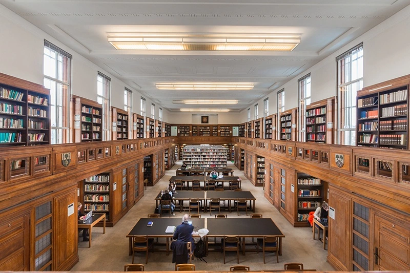 Bayes Business School  City, University of London
